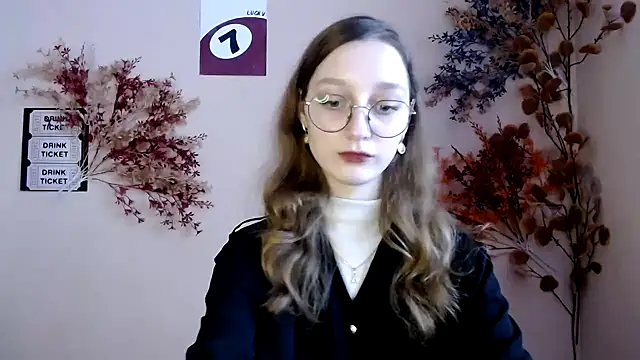 Snapshot of Curlyyy_Girl chatting on November 2025 11:53:02 AM Curlyyy Girl online show from November 2025 11:53:02 AM