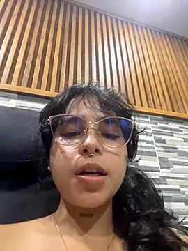  vaiolet owo online show from November 2025 06:50:02 PM