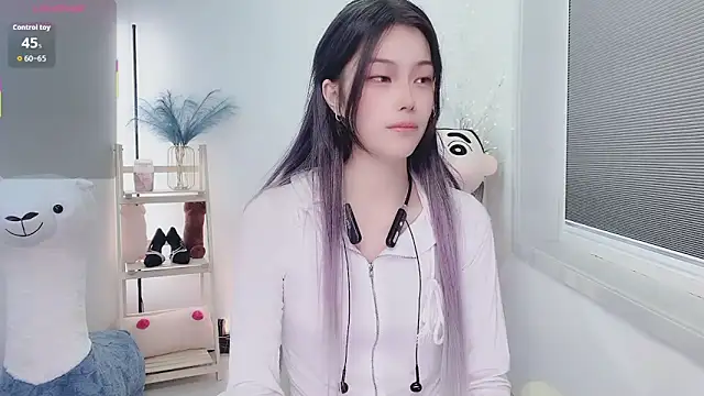 Snapshot of ChloeFozzy chatting on November 2025 02:27:01 PM ChloeFozzy online show from November 2025 02:27:01 PM