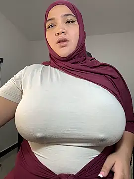 sweetmuslim01 online show from January 2025 09:40:01 PM