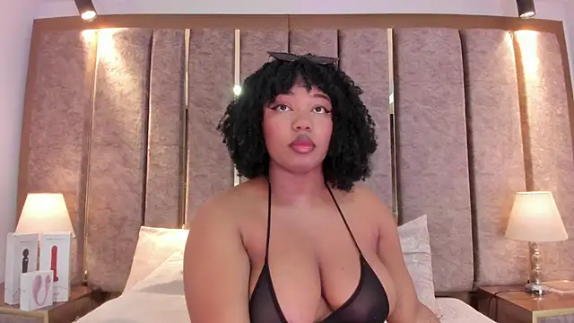 BrendaFernandez  online show from April 2026 01:27:02 PM