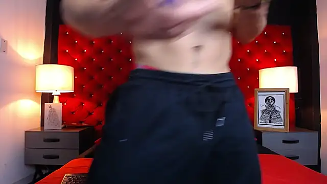 Snapshot of Magnar_Royal chatting on November 2025 09:53:02 AM Magnar Royal online show from November 2025 09:53:02 AM