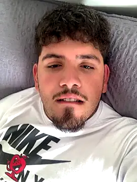 Bbbtro online show from November 2025 01:00:01 PM