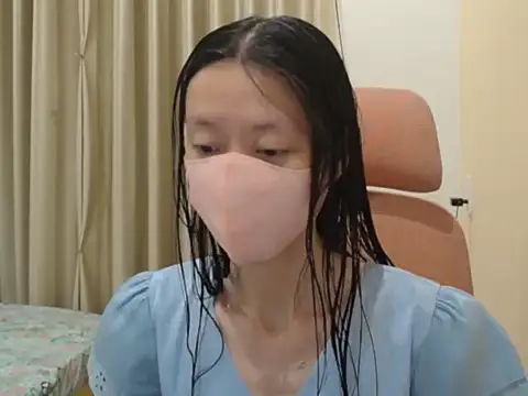 Snapshot of Lil-Cherries chatting on January 2026 03:14:01 PM Lil-Cherries online show from January 2026 03:14:01 PM