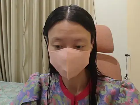 Snapshot of Lil-Cherries chatting on January 2026 05:04:02 PM Lil-Cherries online show from January 2026 05:04:02 PM