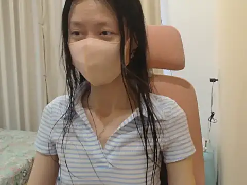 Snapshot of Lil-Cherries chatting on March 2026 09:44:01 AM Lil-Cherries online show from March 2026 09:44:01 AM