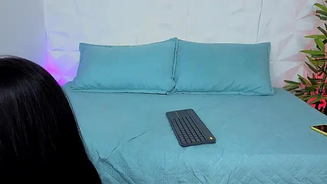 AuroraLanee  online show from November 2025 07:57:01 PM