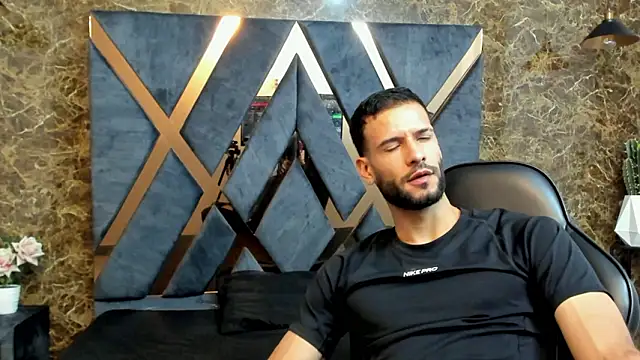 Snapshot of Jacob_Benelli chatting on February 2026 11:25:01 PM Jacob Benelli online show from February 2026 11:25:01 PM