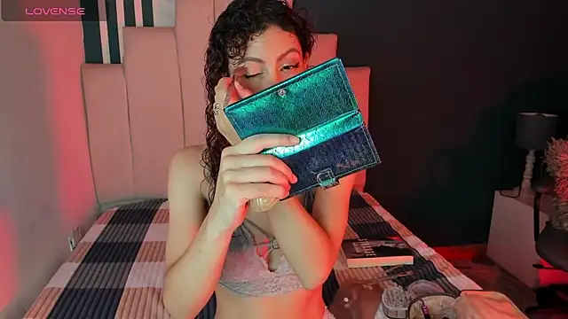 AliceMadnes online show from December 2025 01:24:01 AM