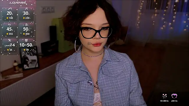 Sweety cheeky online show from November 2025 10:32:01 PM