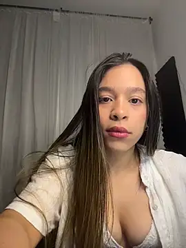 Snapshot of Lys_rose chatting on November 2025 05:39:02 AM Lys rose online show from November 2025 05:39:02 AM