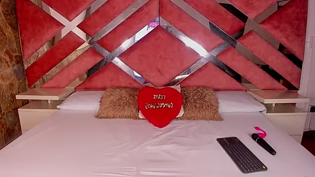 Snapshot of Lily_Queen30 chatting on January 2026 08:01:01 PM Lily Queen30 online show from January 2026 08:01:01 PM