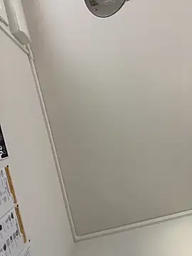 Guigui17000xh online show from March 2026 09:04:01 AM