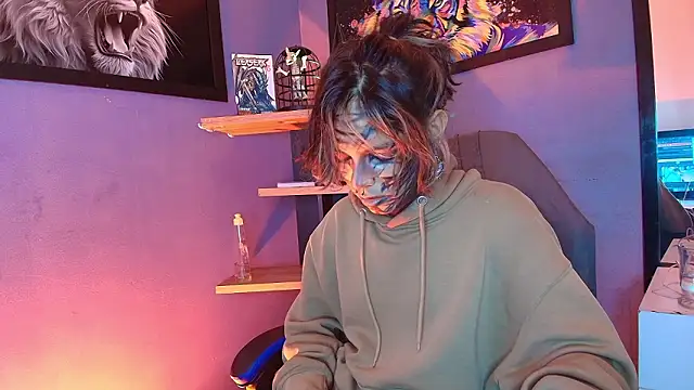 luxiel  online show from February 2026 11:53:02 PM