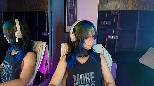 Snapshot of luxiel_ chatting on April 2026 08:51:02 PM luxiel online show from April 2026 08:51:02 PM
