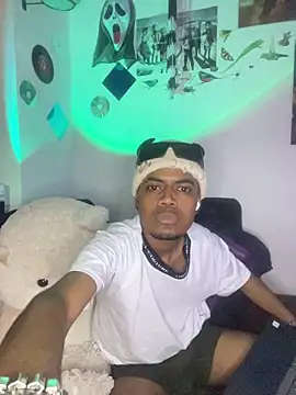 Snapshot of Kaizen-Black chatting on November 2025 05:18:02 AM Kaizen-Black online show from November 2025 05:18:02 AM