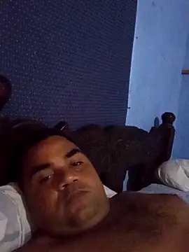 Snapshot of CUTE_V_LOVE chatting on November 2025 05:26:01 PM CUTE V LOVE online show from November 2025 05:26:01 PM