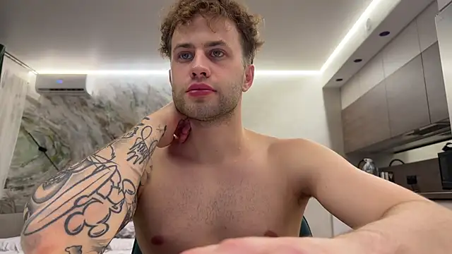 dominantrodri online show from May 2026 10:26:01 PM