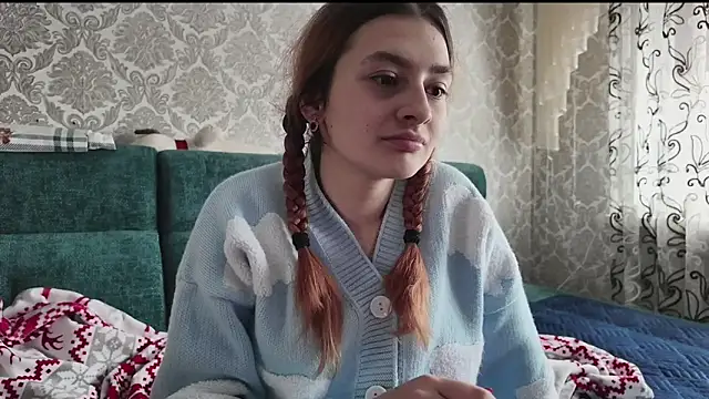 SweetLiaison online show from March 2026 05:00:01 AM