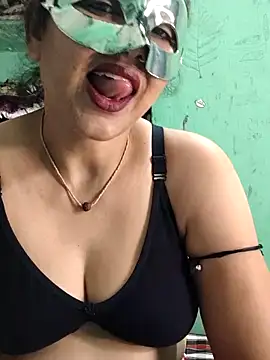 Piya Bakshi online show from April 2026 05:32:02 AM