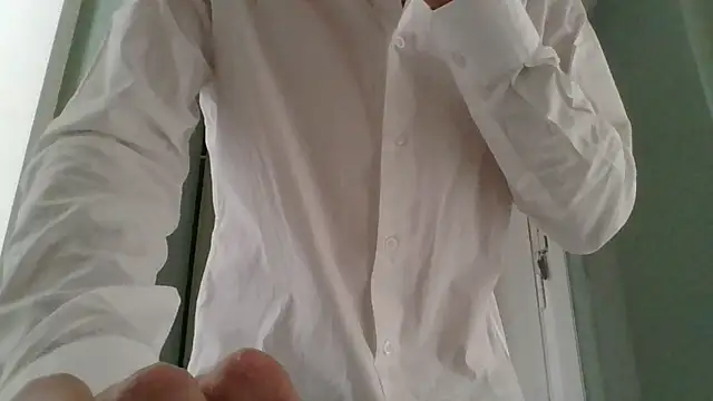 Snapshot of CuteDaddy92 chatting on November 2025 09:20:02 AM CuteDaddy92 online show from November 2025 09:20:02 AM