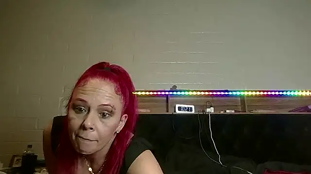 nikkibae33 online show from July 2026 05:20:01 PM