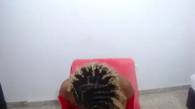 Snapshot of NiaOlsson_ chatting on November 2025 08:29:01 PM NiaOlsson online show from November 2025 08:29:01 PM