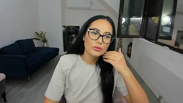 AnyaEvy online show from November 2025 05:30:02 AM