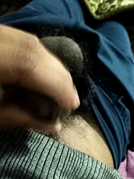 Snapshot of its__aaru chatting on November 2025 08:53:01 PM its aaru online show from November 2025 08:53:01 PM