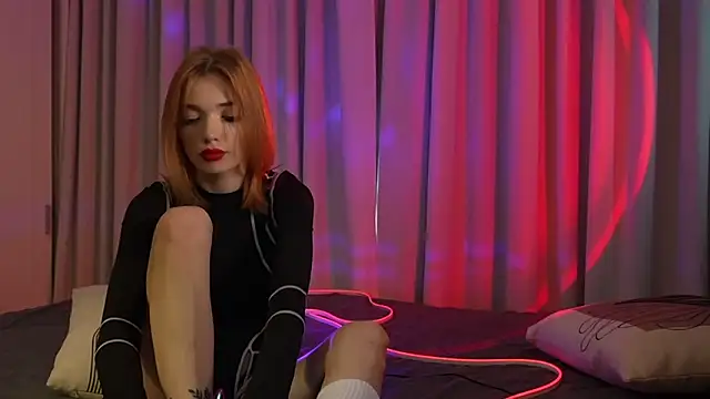 LinaaVelle online show from May 2026 03:12:01 AM