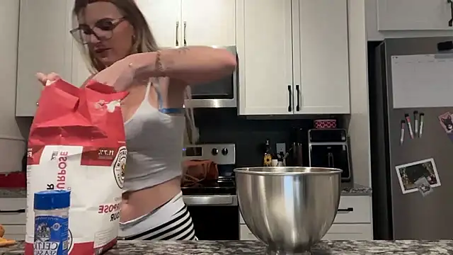 Snapshot of RosieCheeks_ chatting on February 2026 05:43:02 PM RosieCheeks online show from February 2026 05:43:02 PM