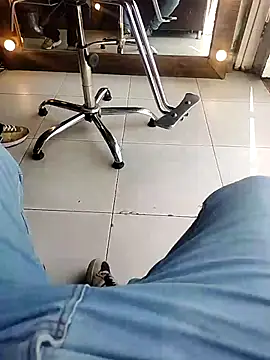 NestedReagent online show from February 2026 07:40:01 PM