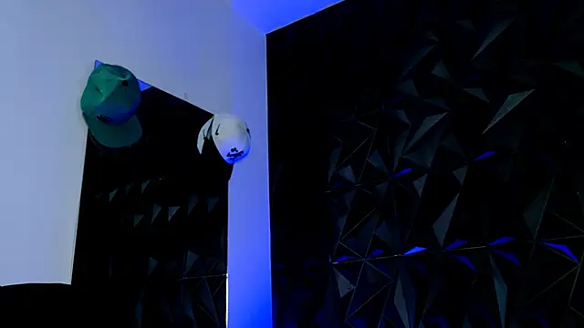 Snapshot of Maxwell_Dupont chatting on November 2025 08:08:01 PM Maxwell Dupont online show from November 2025 08:08:01 PM