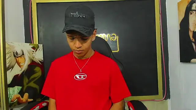 Snapshot of Timmy_Kiing_ chatting on November 2025 08:35:02 PM Timmy Kiing online show from November 2025 08:35:02 PM