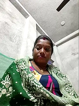 Snapshot of vipmonalisha chatting on December 2025 04:14:01 PM vipmonalisha online show from December 2025 04:14:01 PM