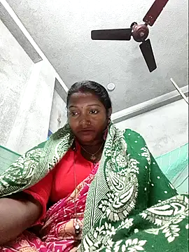 Snapshot of vipmonalisha chatting on December 2025 03:57:01 AM vipmonalisha online show from December 2025 03:57:01 AM