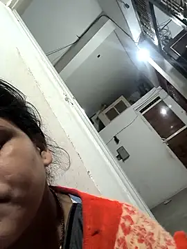 Hot suini online show from February 2026 11:23:01 PM