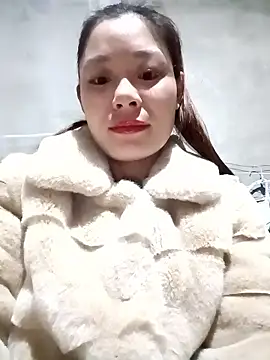 Lyla john online show from January 2026 12:13:01 AM