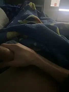 groschibre40100 online show from February 2026 01:21:01 AM