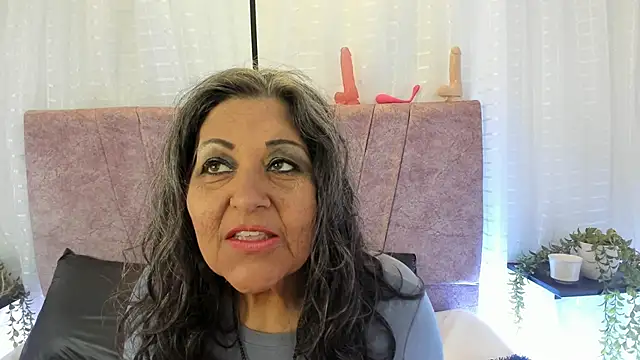 Victoriaa Anderson online show from April 2026 07:33:02 PM