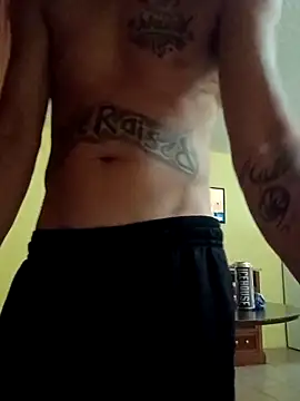 Snapshot of RoughIntentions4U chatting on November 2025 01:37:01 AM RoughIntentions4U online show from November 2025 01:37:01 AM