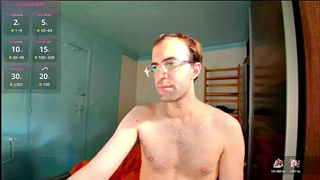 Snapshot of albertpassive chatting on May 2026 04:56:02 PM albertpassive online show from May 2026 04:56:02 PM