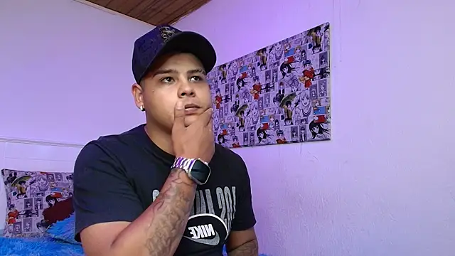 Snapshot of AxelGray_nom chatting on November 2025 07:35:01 PM AxelGray nom online show from November 2025 07:35:01 PM