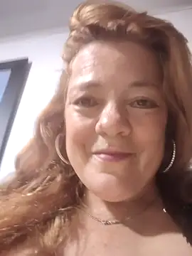 karlaanqui1 online show from April 2026 11:36:01 PM