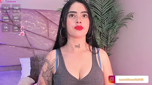  Naomi Fox  online show from December 2025 04:51:01 AM