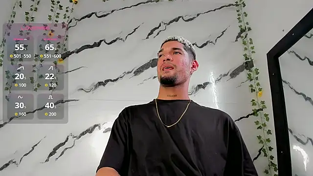 Snapshot of Carlitos_sexy chatting on November 2025 08:11:01 PM Carlitos sexy online show from November 2025 08:11:01 PM