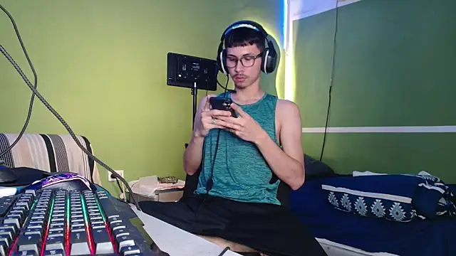 Snapshot of Kurt_williams1 chatting on March 2026 03:33:01 PM Kurt williams1 online show from March 2026 03:33:01 PM