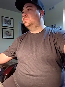 Snapshot of GayPoohBear chatting on November 2025 04:22:02 AM GayPoohBear online show from November 2025 04:22:02 AM