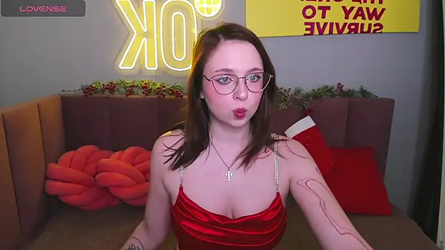 Erica Nelson online show from December 2025 01:21:02 AM