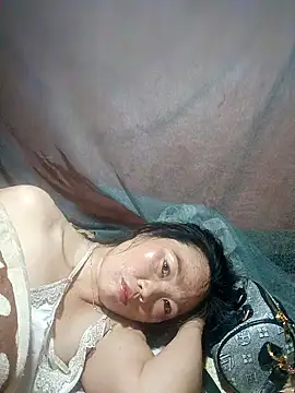 Snapshot of blonde_blg chatting on February 2026 01:40:01 PM blonde blg online show from February 2026 01:40:01 PM